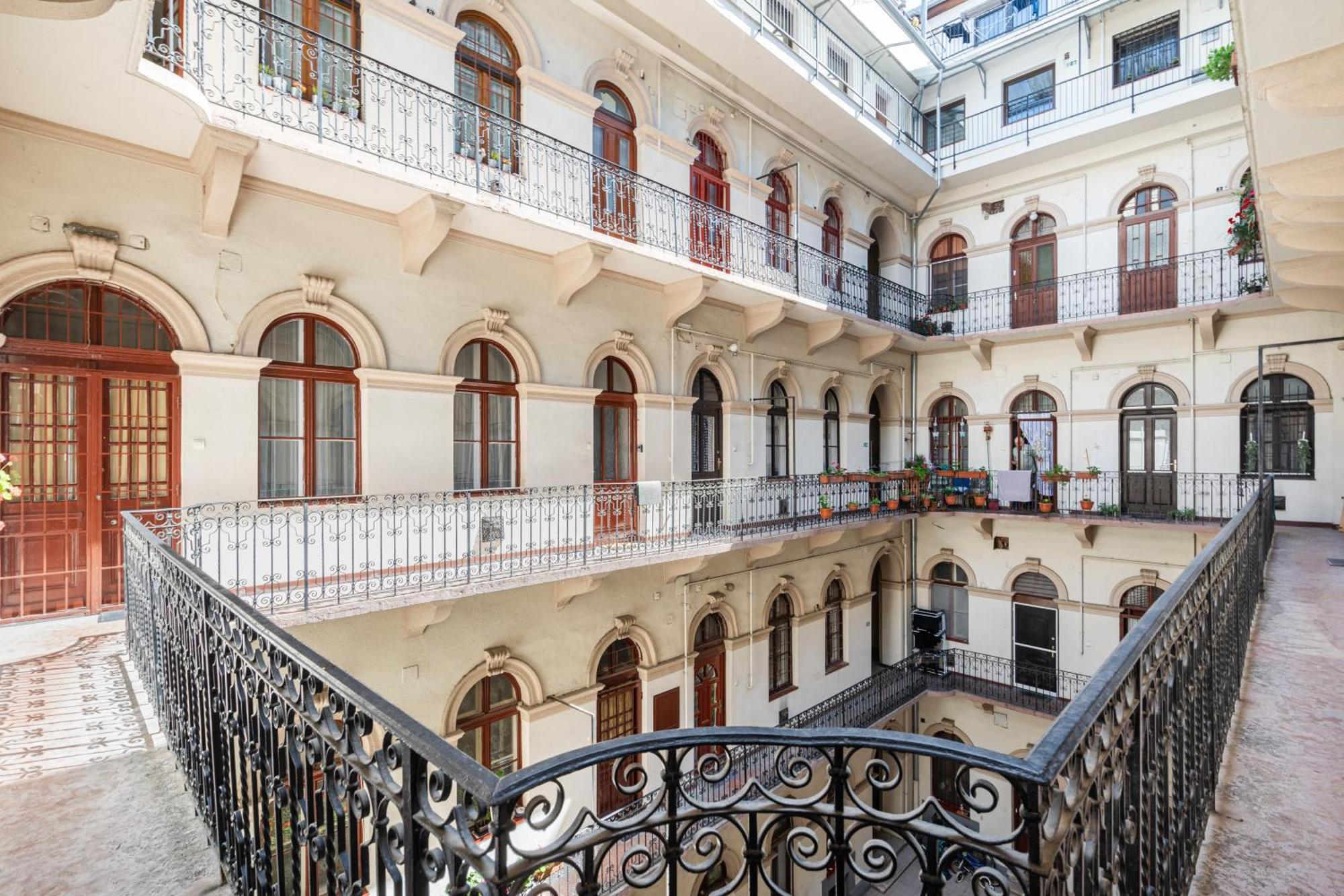Cosmopolitan Studio - Chic Getaway In A Fancy Neighbourhood Budapešť Exteriér fotografie